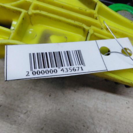 steklopodieemnik-zadnii-pravyi-elektro-volkswagen-polo-v-sedan-art-71254-big-2