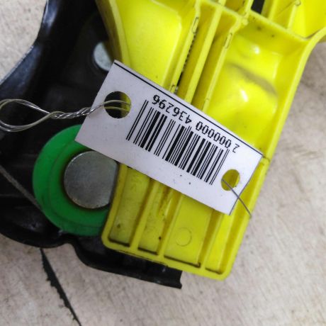 steklopodieemnik-zadnii-levyi-elektro-volkswagen-polo-v-sedan-art-71286-big-1