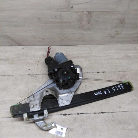 steklopodieemnik-zadnii-pravyi-elektro-audi-a6-c5-art-71744-big-0