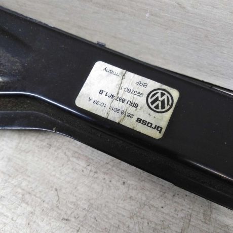 steklopodieemnik-perednii-levyi-elektro-volkswagen-polo-v-sedan-art-71821-big-2