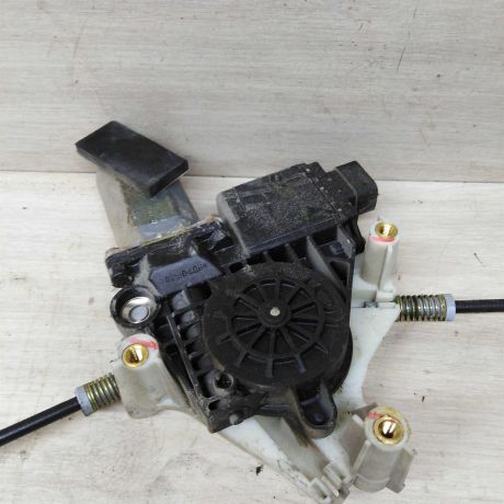 steklopodieemnik-perednii-levyi-elektro-mitsubishi-space-star-i-art-73298-big-3