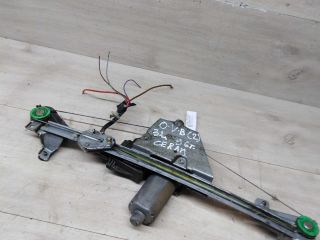 steklopodieemnik-zadnii-levyi-elektro-opel-vectra-b-art-73876