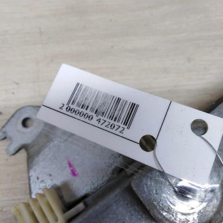 steklopodieemnik-mexaniceskii-zadnii-pravyi-nissan-primera-p12-art-73921-big-1