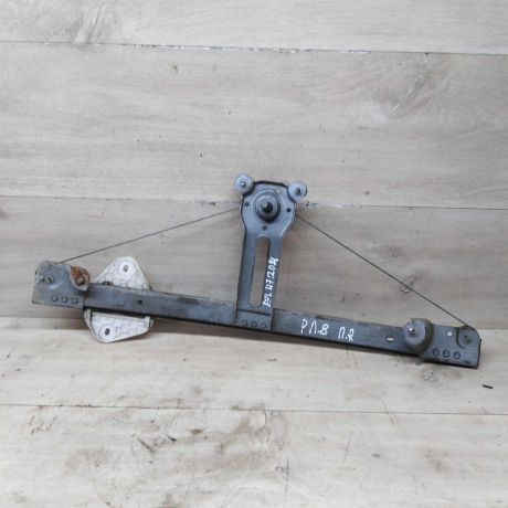 steklopodieemnik-mexaniceskii-perednii-pravyi-renault-logan-i-art-74210-big-0