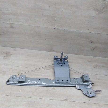 steklopodieemnik-zadnii-levyi-mexaniceskii-renault-duster-art-74674-big-0