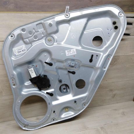 steklopodieemnik-elektro-zadnii-pravyi-hyundai-santa-fe-2-art-74819-big-0