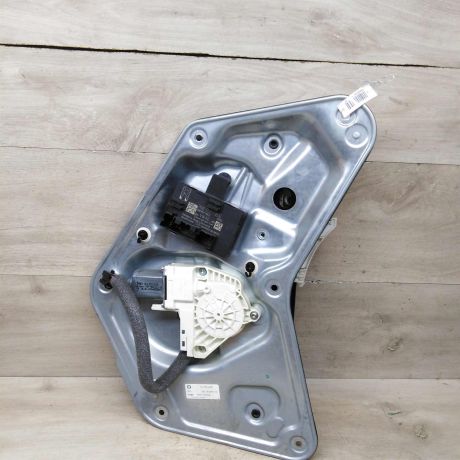 steklopodieemnik-zadnii-pravyi-elektro-skoda-yeti-i-art-75500-big-0