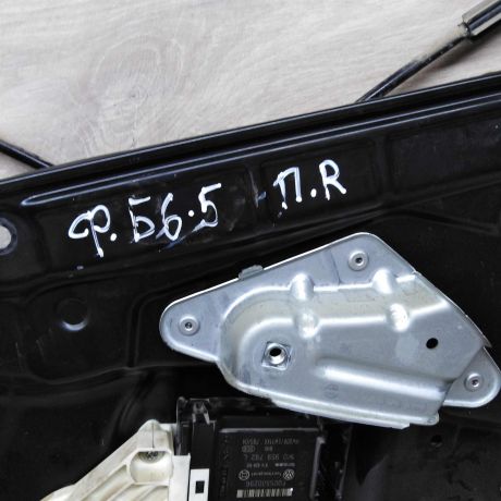 steklopodieemnik-perednii-pravyi-elektro-volkswagen-passat-b6-art-77073-big-5
