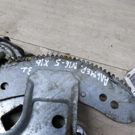 steklopodieemnik-zadnii-levyi-elektro-nissan-almera-ii-n16-art-77628-big-1