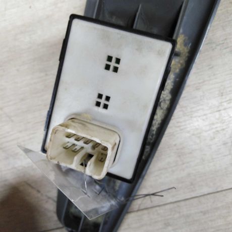 blok-upravleniia-steklopodieemnikami-chevrolet-lacetti-xetcbek-art-77995-big-2