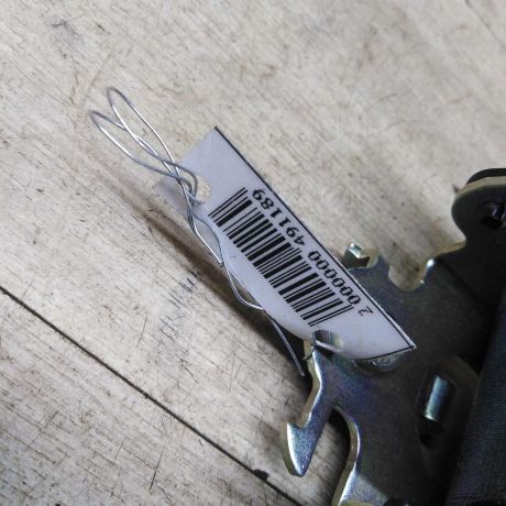 remen-bezopasnosti-zadnii-srednii-renault-sandero-i-art-78088-big-1