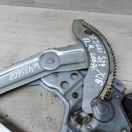 steklopodieemnik-perednii-pravyi-elektro-suzuki-sx4-art-79385-big-2