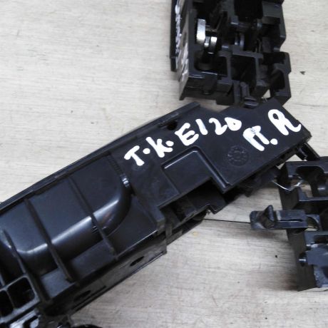 rucka-dveri-vnutrenniaia-toyota-corolla-ix-e120-e130-art-79389-big-4