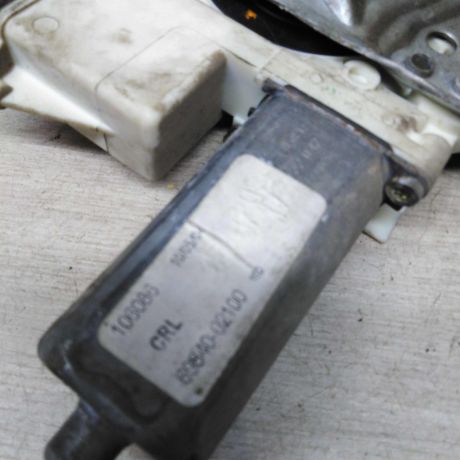 steklopodieemnik-zadnii-levyi-elektro-toyota-corolla-ix-e120-e130-art-79496-big-3