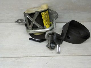 remen-bezopasnosti-perednii-levyi-mazda-6-gg-art-79587