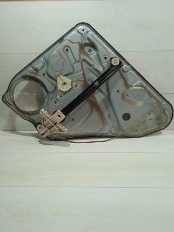 steklopodieemnik-zadnii-levyi-elektro-volkswagen-passat-b5-volkswagen-passat-b5-gp-art-80491-big-2