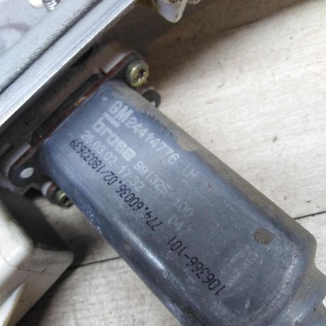 steklopodieemnik-zadnii-levyi-elektro-opel-vectra-c-art-81366-big-2