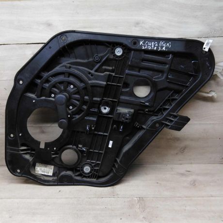 steklopodieemnik-mexaniceskii-zadnii-pravyi-kia-ceed-ii-art-81635-big-2