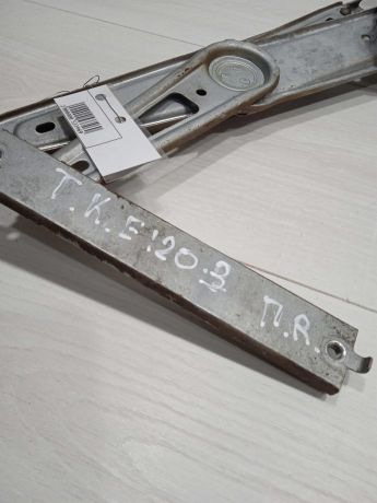 steklopodieemnik-elektro-perednii-pravyi-toyota-corolla-ix-e120-e130-art-81730-big-3