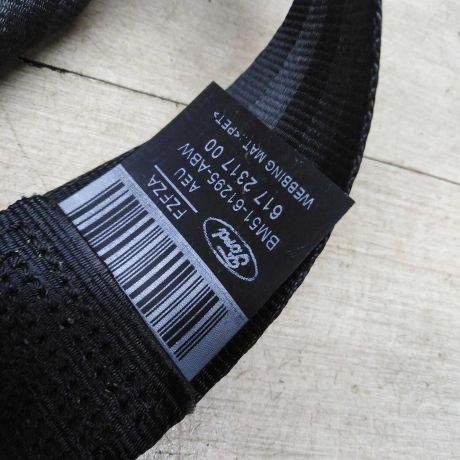 remen-bezopasnosti-perednii-levyi-ford-focus-3-art-82450-big-1