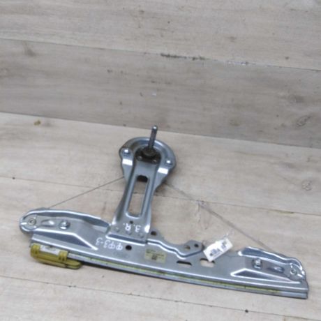 steklopodieemnik-mexaniceskii-zadnii-pravyi-ford-focus-3-art-82516-big-0