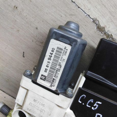 steklopodieemnik-perednii-levyi-elektro-citroen-c5-i-restailing-art-82539-big-4