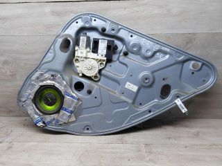 steklopodieemnik-zadnii-pravyi-elektro-ford-focus-2-art-82995