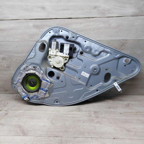 steklopodieemnik-zadnii-pravyi-elektro-ford-focus-2-art-82995-big-0