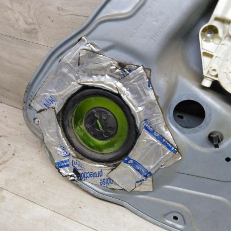 steklopodieemnik-zadnii-pravyi-elektro-ford-focus-2-art-82995-big-8