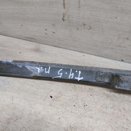 steklopodieemnik-mexaniceskii-perednii-pravyi-volkswagen-transporter-t4-art-83440-big-2