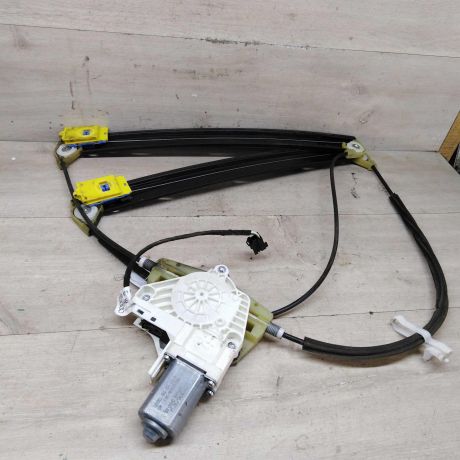 steklopodieemnik-perednii-pravyi-audi-a6-c6-elektro-art-83521-big-4