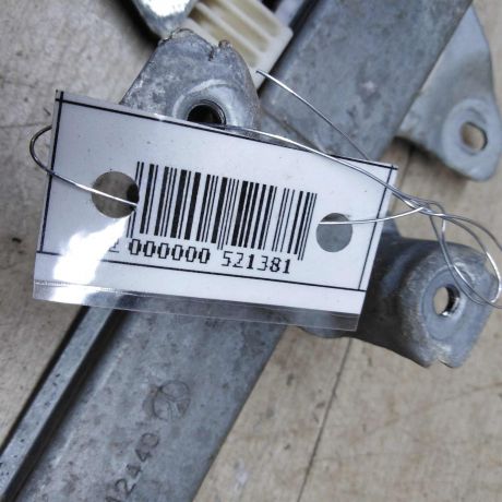 steklopodieemnik-perednii-pravyi-elektro-nissan-primera-p11-art-83852-big-1