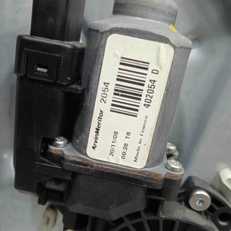 steklopodieemnik-perednii-pravyi-elektro-kia-ceed-art-83972-big-4