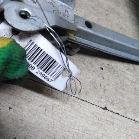 steklopodieemnik-mexaniceskii-zadnii-pravyi-opel-astra-h-art-84294-big-1