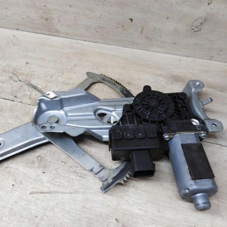 steklopodieemnik-perednii-levyi-elektro-opel-astra-h-art-84320-big-1