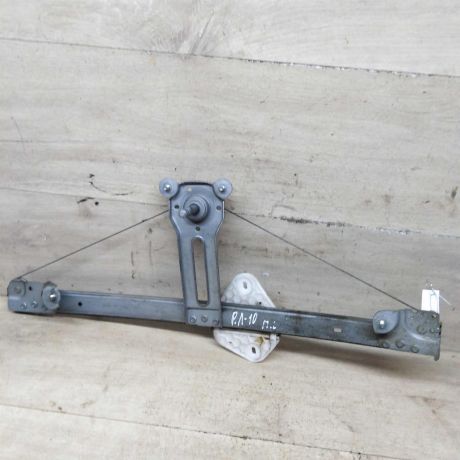 steklopodieemnik-perednii-levyi-mexaniceskii-renault-logan-i-art-84470-big-0