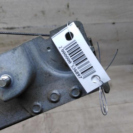 steklopodieemnik-perednii-levyi-mexaniceskii-renault-logan-i-art-84470-big-1