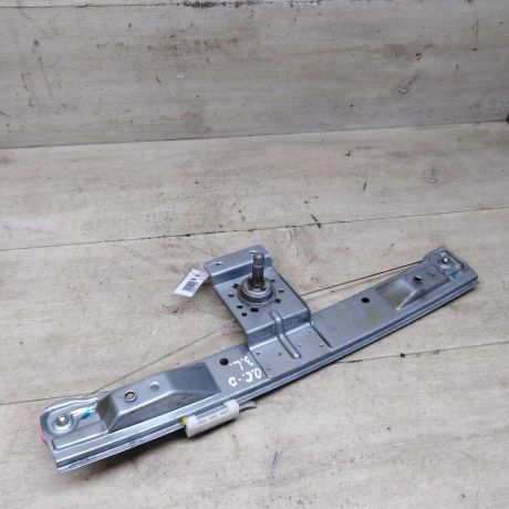 steklopodieemnik-zadnii-levyi-mexaniceskii-opel-corsa-d-art-84907-big-0