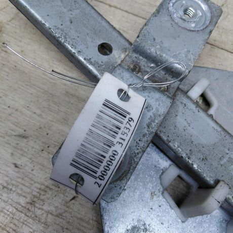 steklopodieemnik-perednii-pravyi-elektro-mitsubishi-carisma-i-art-85093-big-3