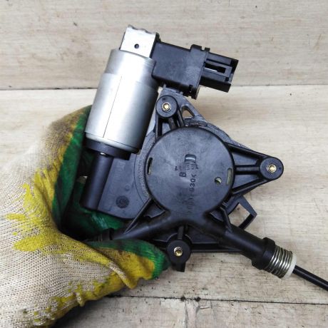 steklopodieemnik-perednii-levyi-elektro-mazda-3-bk-art-85250-big-1