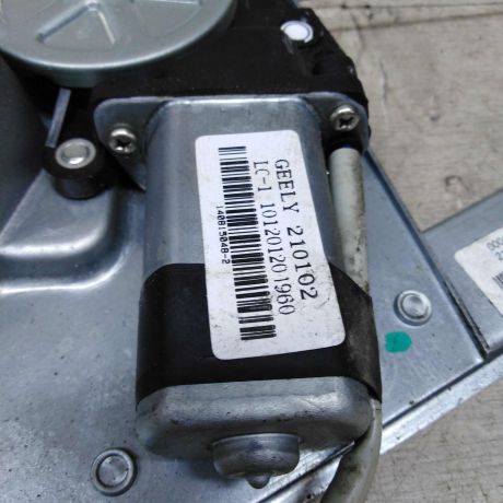 steklopodieemnik-perednii-pravyi-elektro-geely-lc-panda-cross-art-85486-big-3