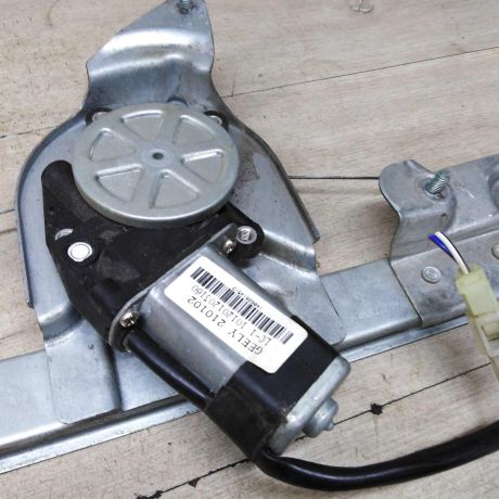 steklopodieemnik-zadnii-levyi-elektro-geely-lc-panda-cross-art-85947-big-5