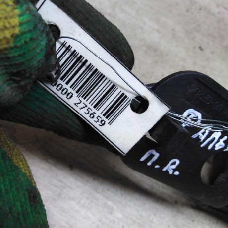 rucka-peredniaia-pravaia-vnutrenniaia-otkryvaniia-dveri-fiat-albea-i-art-86279-big-1