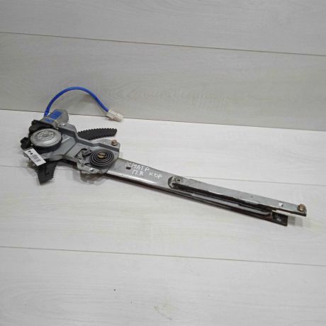 steklopodieemnik-elektriceskii-hyundai-matrix-art-86704-big-0