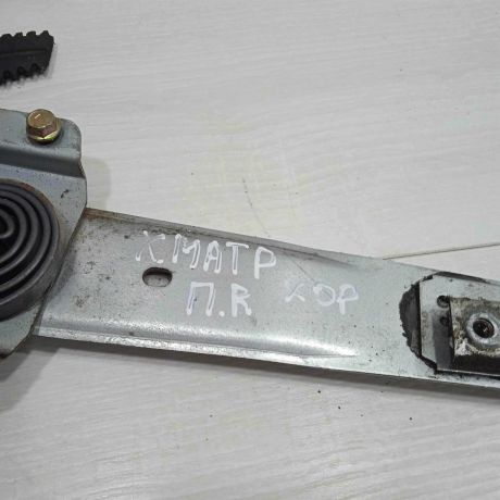 steklopodieemnik-elektriceskii-hyundai-matrix-art-86704-big-2