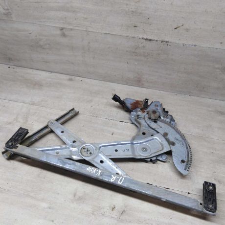 steklopodieemnik-perednii-pravyi-elektro-kia-carens-i-rs-art-86770-big-1