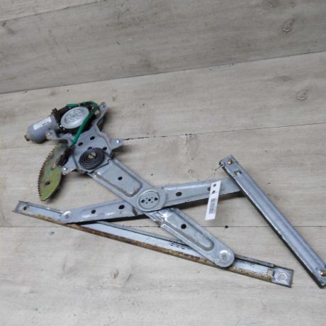 steklopodieemnik-zadnii-levyi-elektro-kia-carens-i-rs-art-86829-big-0