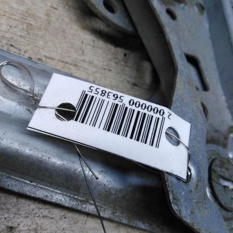 steklopodieemnik-mexaniceskii-zadnii-pravyi-nissan-almera-n16-art-87032-big-1