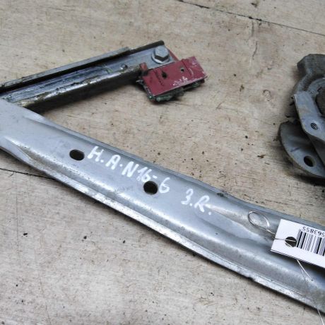 steklopodieemnik-mexaniceskii-zadnii-pravyi-nissan-almera-n16-art-87032-big-2