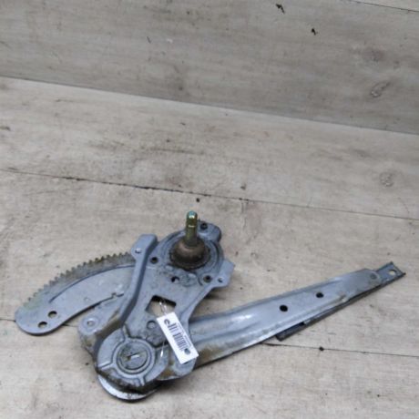 steklopodieemnik-zadnii-levyi-mexaniceskii-nissan-almera-n16-art-87203-big-0